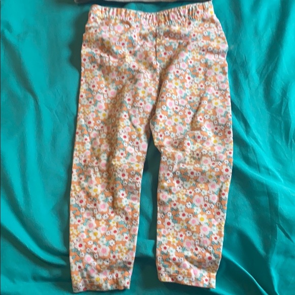 2 piece outfit - Picture 2 of 5